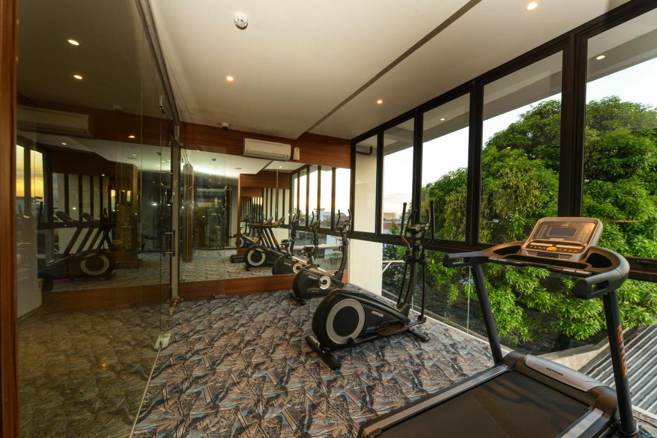 Nata Azana Hotel Solo Surakarta (Solo) Exterior foto