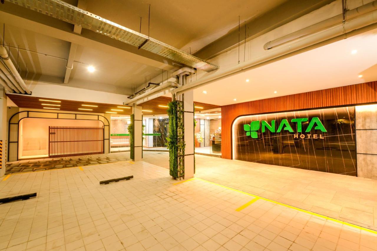 Nata Azana Hotel Solo Surakarta (Solo) Exterior foto