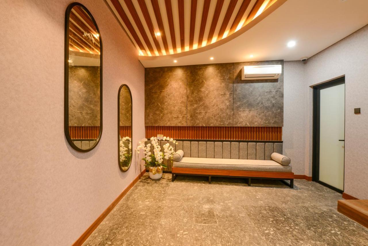 Nata Azana Hotel Solo Surakarta (Solo) Exterior foto