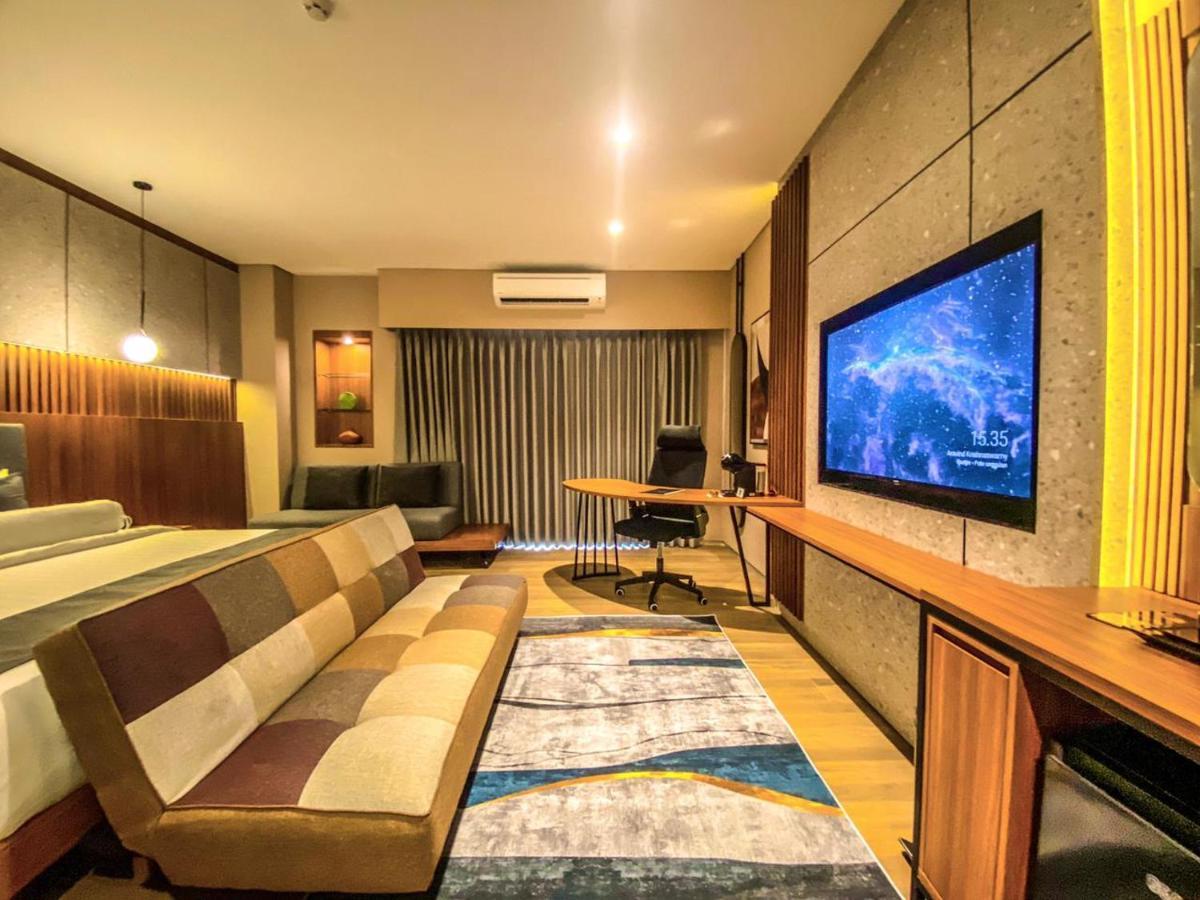 Nata Azana Hotel Solo Surakarta (Solo) Exterior foto